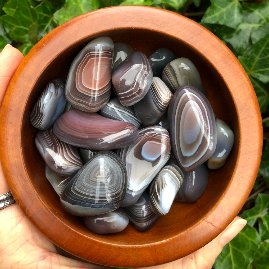 Breathtaking Banded Botswana Agate // 100% NATURAL // One (1) L